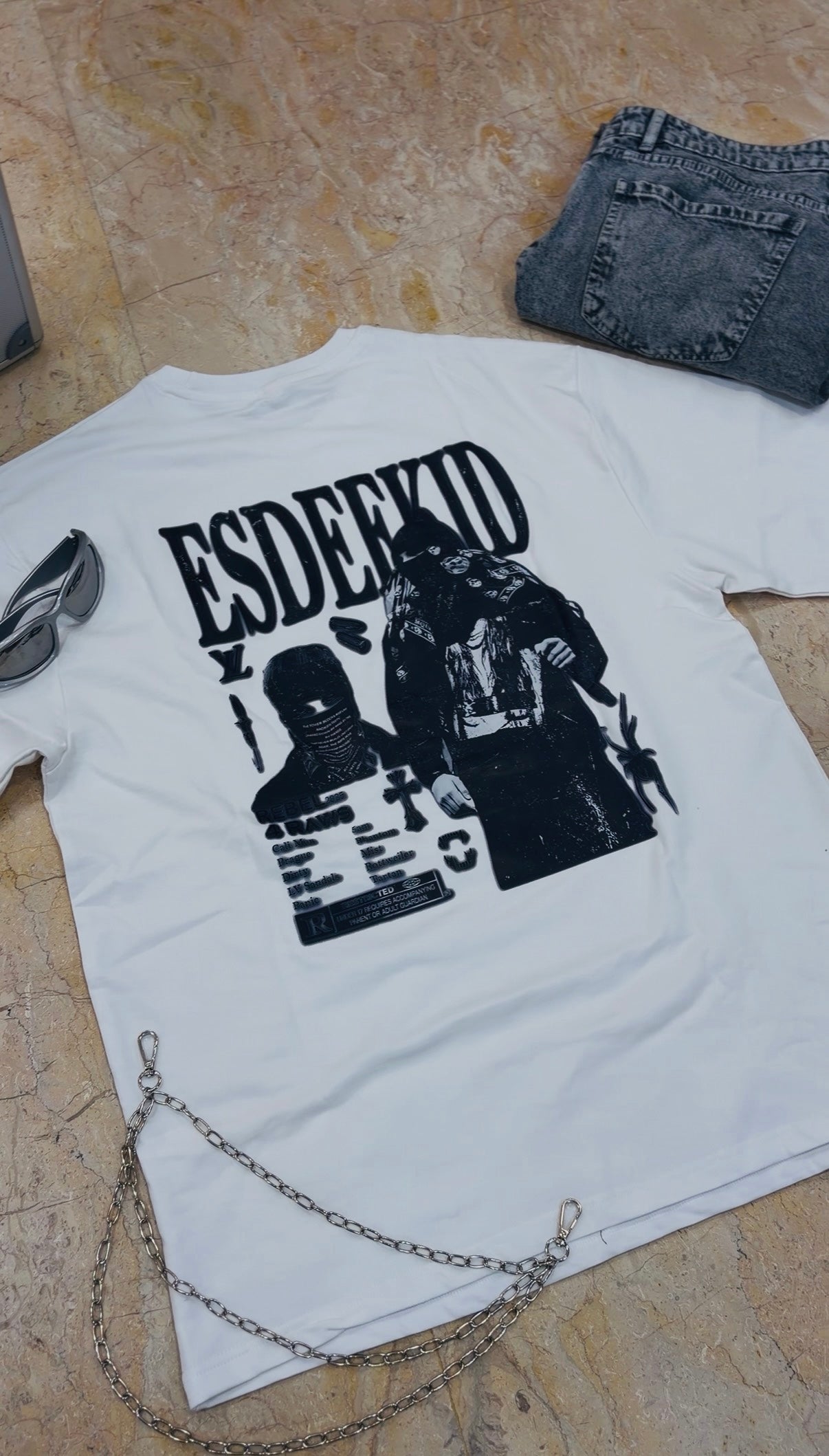 ESDEEKID OVERSIZED TSHIRT